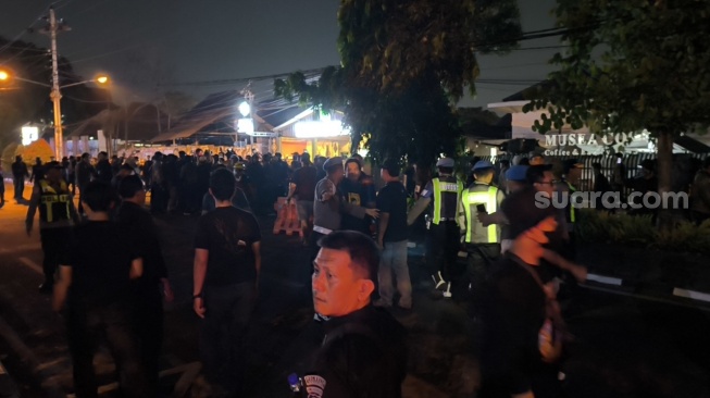 Simpang Gramedia Jogja Memanas, Warga dan Massa Aksi Sempat Cekcok