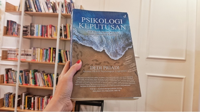Psikologi Keputusan: Mengapa Bisa Salah Pilih, Meski Sudah Berpikir Matang?