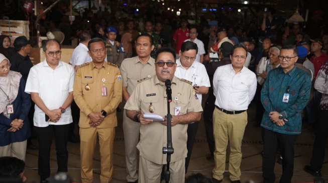 Suntikan Modal Rp500 Juta, Pemprov DKI Dorong Pedagang Pasar Induk Kramat Jati Naik Kelas