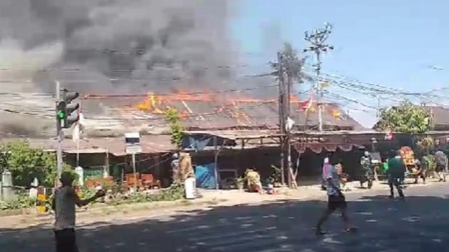 Listrik Sempat Padam Lalu Menyala, 23 Rumah di Asrama Mattoanging Makassar Ludes Terbakar