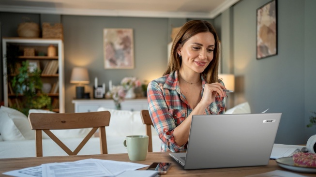 Laptop Bisnis Makin Mobile, Acer TravelMate X214 dan X14 Andalkan Mobilitas hingga Keamanan