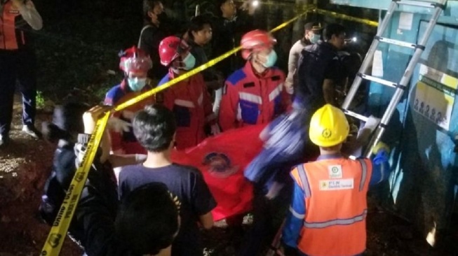 Misteri Pria Gondrong Tewas di Gardu PLN LRT Pancoran, Ada Gergaji Besi dan Karung Putih