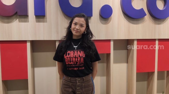Anya Zen pemain film Lobang Buaya saat datang ke kantor Suara.com pada Rabu, 2 September 2026