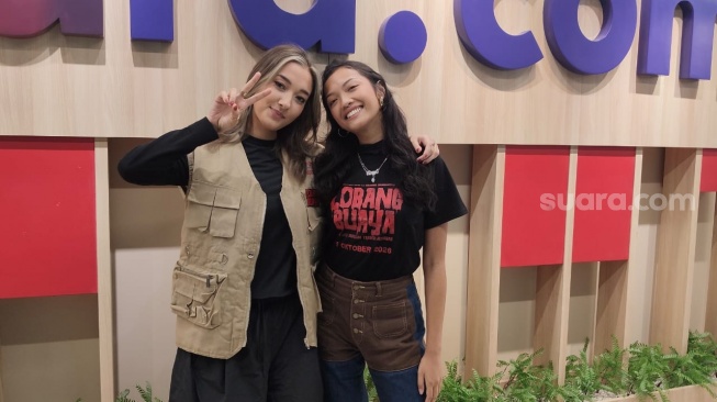Seberapa Kuat Chemistry Carissa Perusset & Anya Zen? Ini Cerita Mereka di Film Lobang Buaya