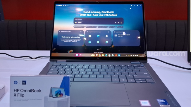 Jajaran HP Omnibook AI, Jakarta, Selasa (1/9/2026). [Suara.com/Rahma]