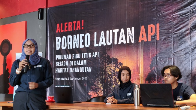 Konferensi pers hasil pemantauan organisasi kampanye lingkungan dan satwa liar, Geopix di Yogyakarta, Kamis (3/9/2026). [Suara.com/Hiskia]