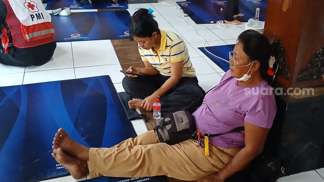 Warga Sekitar TPA Putri Cempo Mulai Mengungsi, Alami Sesak Nafas