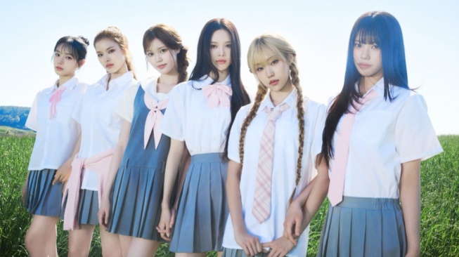 Debut Jepang! izna Rayakan Self Love dan Individualitas di Lagu Dumb Hot