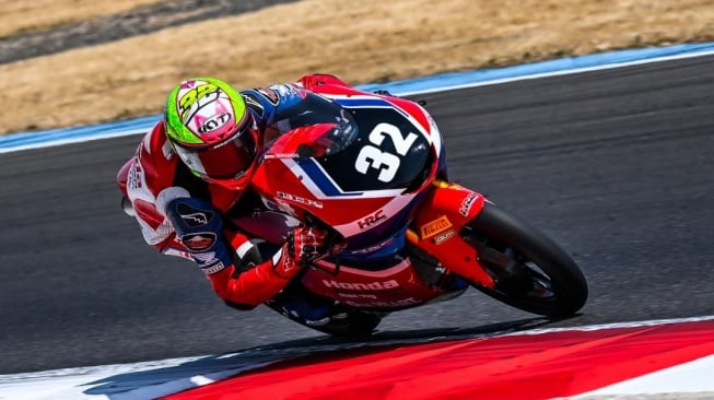 Tak Gentar Kepung 'Kandang' Spanyol, Pembalap Muda Indonesia Panaskan Perebutan Gelar Moto3