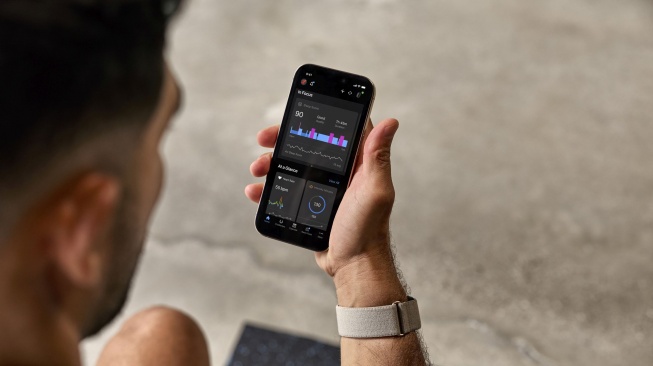 Tanpa Layar, Garmin CIRQA Tetap Pantau 80+ Aktivitas Sepanjang Hari