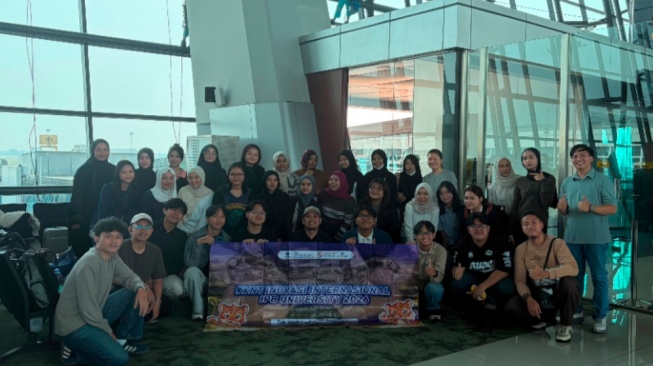 Aksi Nyata Kelompok 04 IPB di Malaysia: Blusukan ke Chow Kit Demi Misi Kemanusiaan