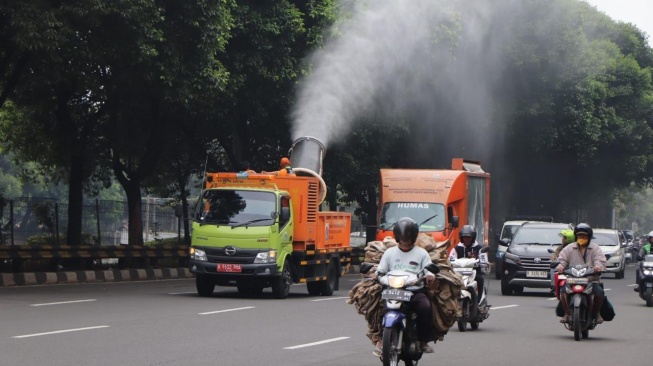 Kadar Partikel Abu Vulkanik di Jakarta Mulai Menurun