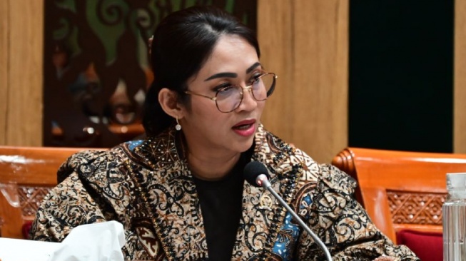 Klarifikasi Anggota DPR Eva Stevany Rataba yang Namanya Masuk Desil 4