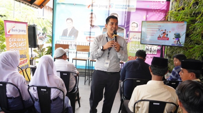 Bank Jateng Sukoharjo Beri Tips untuk Anak Muda : Jangan Mudah Tergoda Judol dan Pinjol demi Fomo