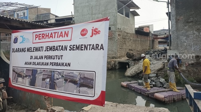 Jembatan Bambu Dibongkar, Warga Tegal Alur Keluhkan Akses ke Pasar dan Sekolah