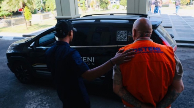 Menetap Bersama Istri WNI di Cirebon, Warga Australia Kena Deportasi Gara-gara Ini