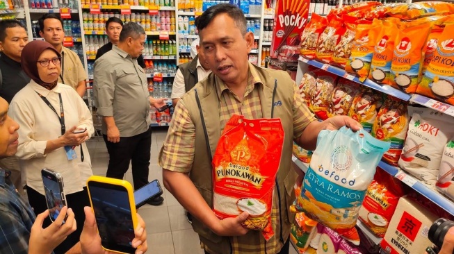 Bulog Gelontorkan Beras Premium ke Ritel-ritel Modern di Kota Besar Seluruh Indonesia