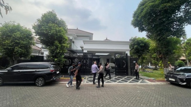 KPK Geledah Rumah Polisi yang Akui Terima Rp16 Miliar dari Proyek Bekasi