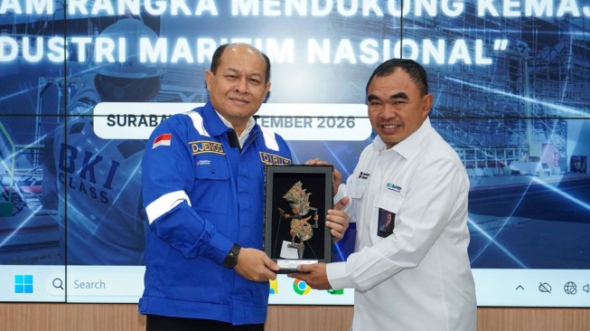 PT Biro Klasifikasi Indonesia (Persero) atau BKI memperkuat sinergi dengan PT PAL Indonesia melalui kerja sama di bidang operasi dan pengembangan bisnis dalam rangka mendukung kemajuan industri maritim nasional. [handout]