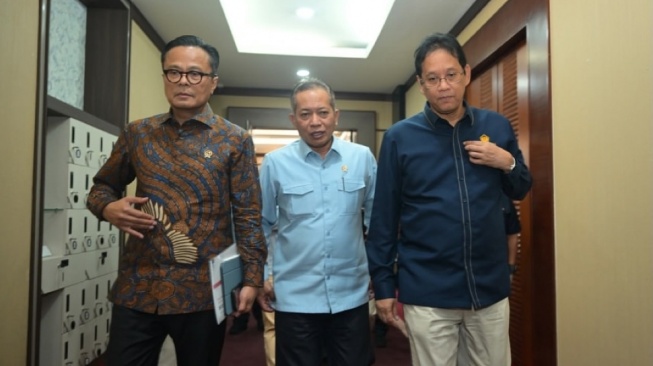 Purbaya, Menkop, & Danantara Bikin Tim Khusus Kelola Kopdes Merah Putih