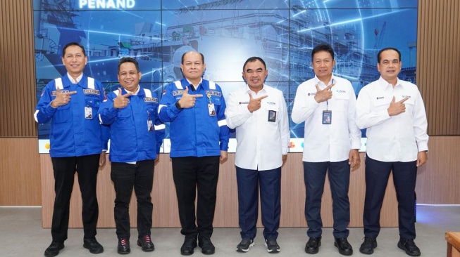 PT Biro Klasifikasi Indonesia (Persero) atau BKI memperkuat sinergi dengan PT PAL Indonesia melalui kerja sama di bidang operasi dan pengembangan bisnis dalam rangka mendukung kemajuan industri maritim nasional. [handout]