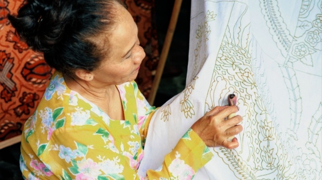 Transisi Hijau Industri Batik, Bagaimana Perlindungan Pekerjanya?