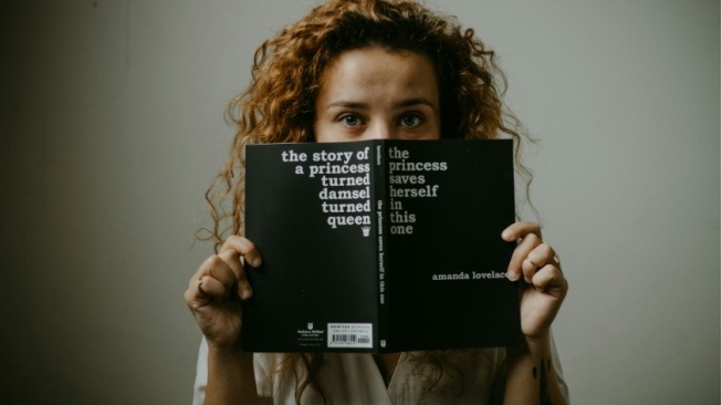 5 Tokoh Perempuan di Novel Klasik yang Punya Karakter Kuat, No Menye-Menye!