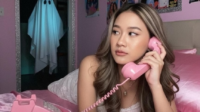 Gabung Floor Inc, Cecil Yang Kawinkan Musik, Fashion dan Kecantikan Jadi Satu