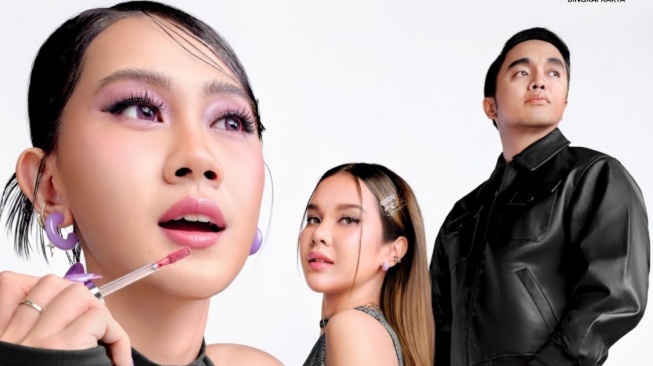 Cecil Yang berkolaborasi dengan Dipha Barus dan Janita Gabriella dalam lagu "I am Something". [Instagram]
