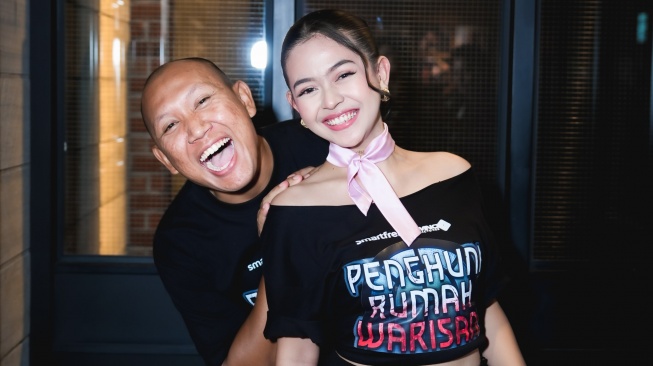 Oki Rengga dan Dinda Mahira ikut membintangi series Penghuni Rumah Warisan. [Instagram]