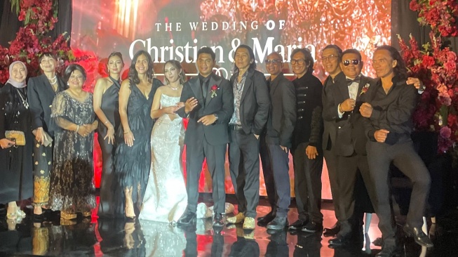 Christian Wilfandio resmi menikah dengan Maria Theresia pada 13 September 2026. Ia tetap fokus mempersiapkan Timnas Mini Soccer Indonesia menuju Piala Dunia 2027. [Dok. IG Christian Wilfandio]