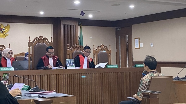 Produser Film Sang Pengadil Didakwa Cuci Uang Zarof Ricar dengan 4 Modus