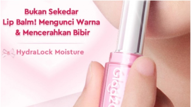 Glad2Glow Glowy Tint Lip Balm. [Shopee]