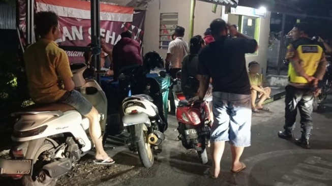 Pos Kamling Berubah Jadi Lapak Judi Digital, Enam Orang Diciduk di Kudus