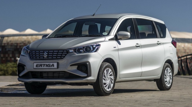 Suzuki Ertiga. (Drive Place)
