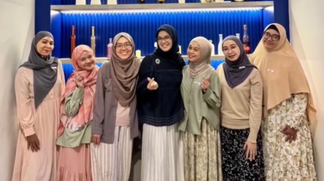 Bukan Sekadar Belajar Bahasa Inggris, Ini Cerita Dua Ibu Merawat Kewarasan di Tengah Kesibukan