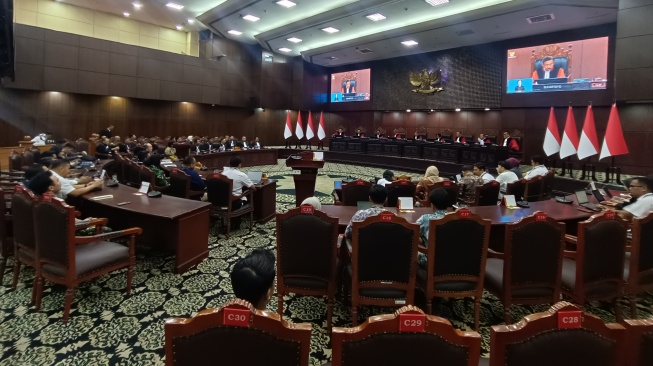 Gugatan MBG Watch Dikabulkan Sebagian! MK Batasi Kewenangan Pemerintah Ubah APBN