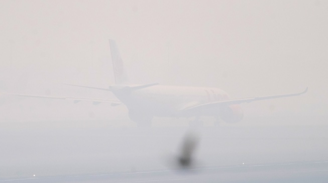 Pesawat komersial Airbus A330-941 milik maskapai penerbangan Lior Air mendarat di Bandara Internasional Sultan Mahmud Badaruddin (SMB) II Palembang, Sumatera Selatan, Kamis (17/9/2026). [ANTARA FOTO/Nova Wahyudi/YU]