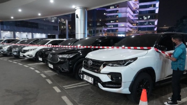 Ada Alphard hingga Zenix, Kejagung Sita 11 Mobil Milik PT PSMI Terkait Korupsi Hutan