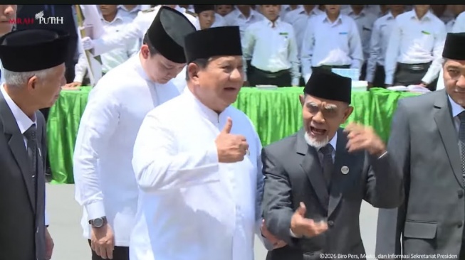 Pesiden RI Prabowo Subianto menghadiri Resepsi Kesyukuran 100 Tahun Pondok Modern Darussalam Gontor (PMDG) di Kabupaten Ponorogo. (tangkap layar)