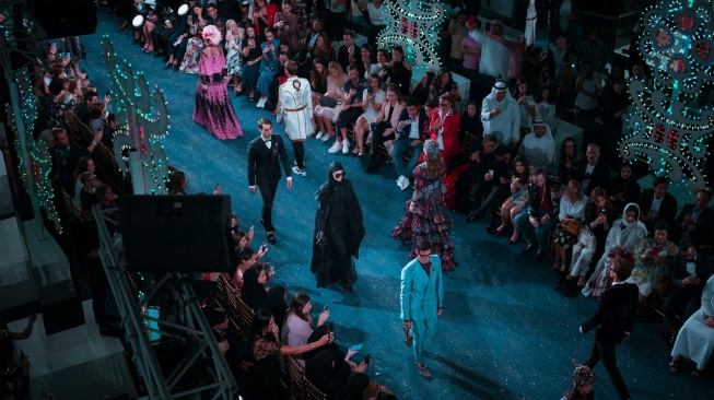 Ilustrasi fashion show. [Unsplash]