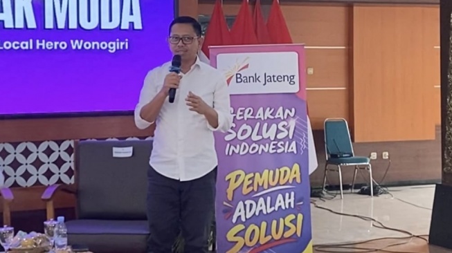 Co-Founder Gerakan Solusi Indonesia (GSI), Anas Syahirul saat Ngobrol Inspiratif Bareng Anak Muda yang digelar Gerakan Solusi Indonesia (GSI), di Pendopo Kabupaten Wonogiri, Jumat (18/9/2026).