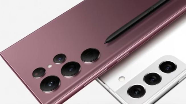  Samsung Galaxy S22 Ultra 5G Burgundy. [Samsung]