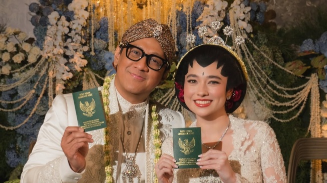 Andre Taulany dan Amanda Rigby resmi menikah pada Minggu (20/9/20260. [Instagram]