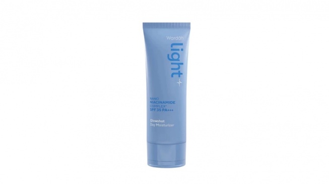 Light+ Moisturizer Glowshot Day Moisturizer