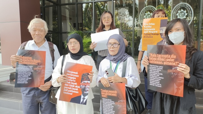 Soeharto Jadi Pahlawan Nasional, Korban Tragedi 65: Sangat-Sangat Tidak Layak