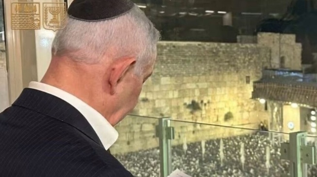 Kelompok Hamas mengecam kunjungan Perdana Menteri Israel Benjamin Netanyahu ke kawasan terowongan dan situs penggalian di bawah kompleks Masjid Al-Aqsa dan Tembok Al-Buraq di Yerusalem Timur. [Istimewa]