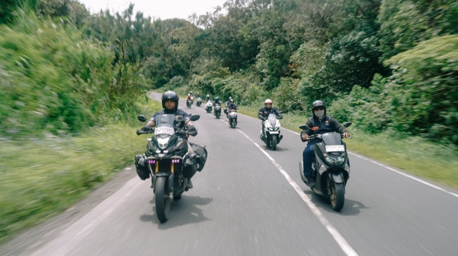 Jelajah Keindahan Danau Toba Lewat Bentang Cerita Repsol Ride Story