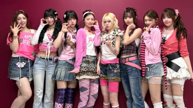 Kontrak Habis! Girl Group UNIS Umumkan Bubar setelah 2,5 Tahun Debut