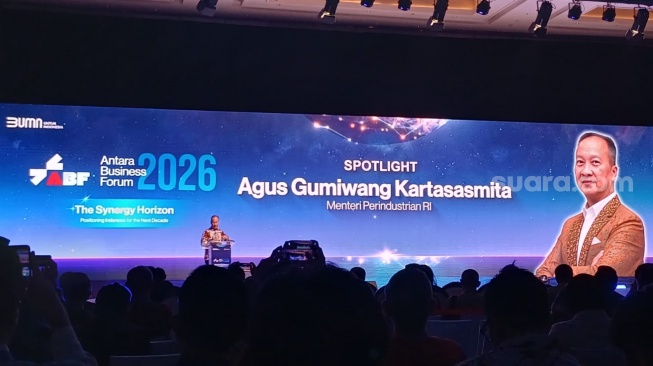 Manufaktur Kembali Jadi Motor Ekonomi, Tapi Pengusaha Masih Tahan Investasi